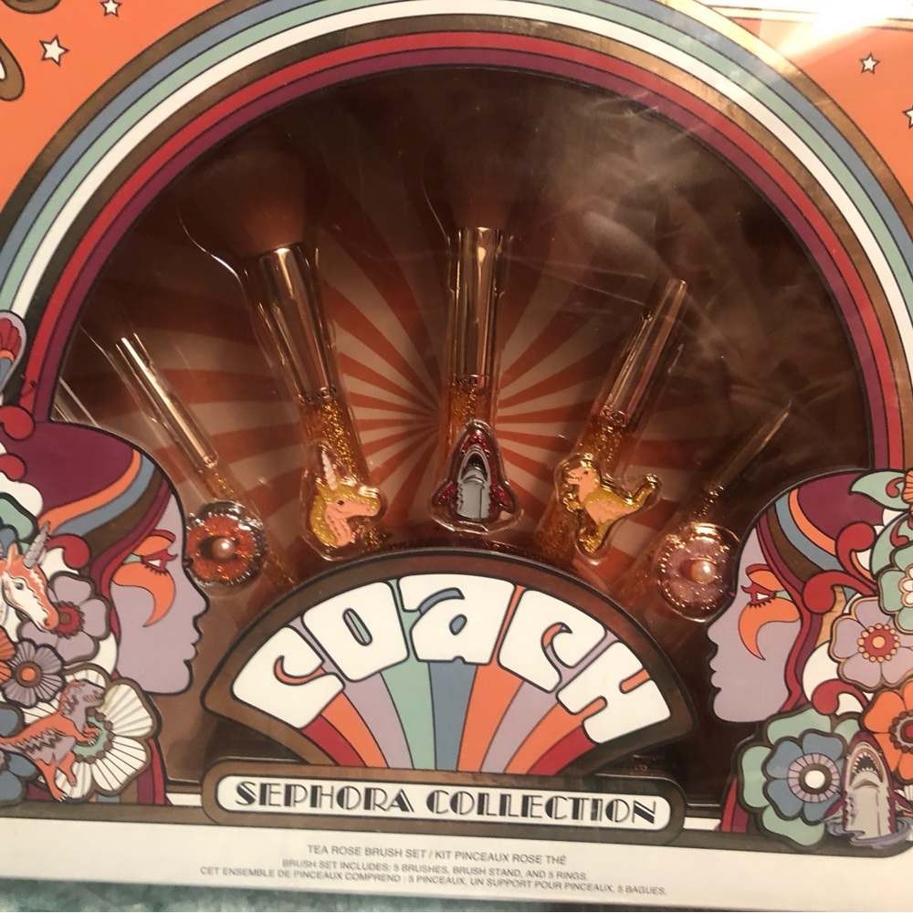 Up for sale is this beautiful Sephora/coach Collection brush set